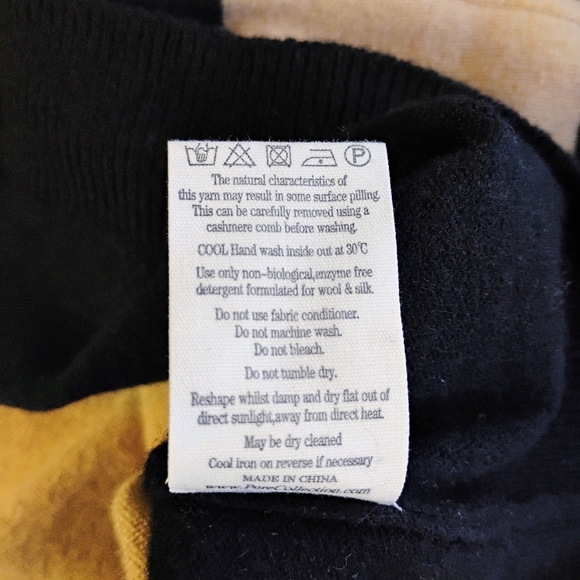 Pure Collection Cashmere Turtleneck Sweater Womens 4 Black Stripes Quiet Luxury - Picture 9 of 12